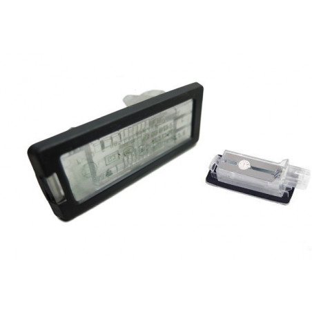 Feu de plaque Dacia Duster, Renault Captur Espace III Modus Scénic II 8200013577 Renault VH Feu de plaque Dacia Duster, Renault Captur Espace III Modus Scénic II 8200013577 Renault VH