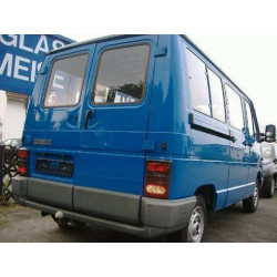 Attelage - Renault Trafic 1 fourgon depuis 05/95 jusque 12/00 2594d