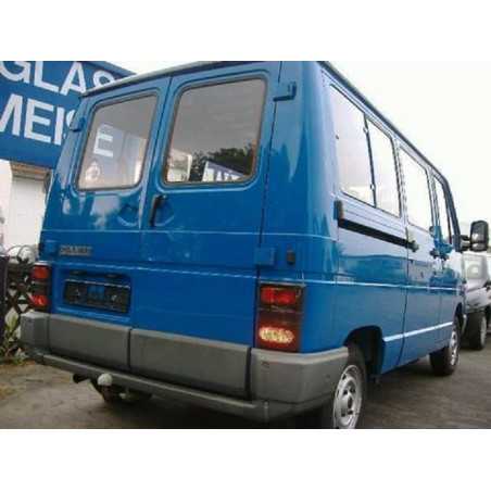 Attelage - Renault Trafic 1 fourgon depuis 05/95 jusque 12/00 2594d